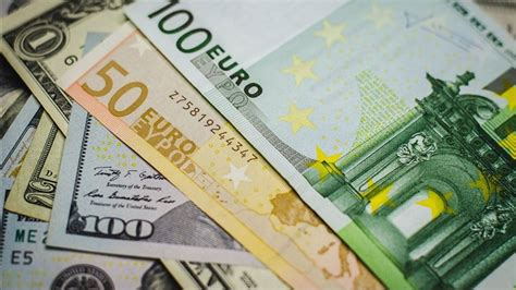 D­o­l­a­r­ ­v­e­ ­e­u­r­o­ ­y­e­n­i­ ­h­a­f­t­a­y­a­ ­y­ü­k­s­e­l­i­ş­l­e­ ­b­a­ş­l­a­d­ı­